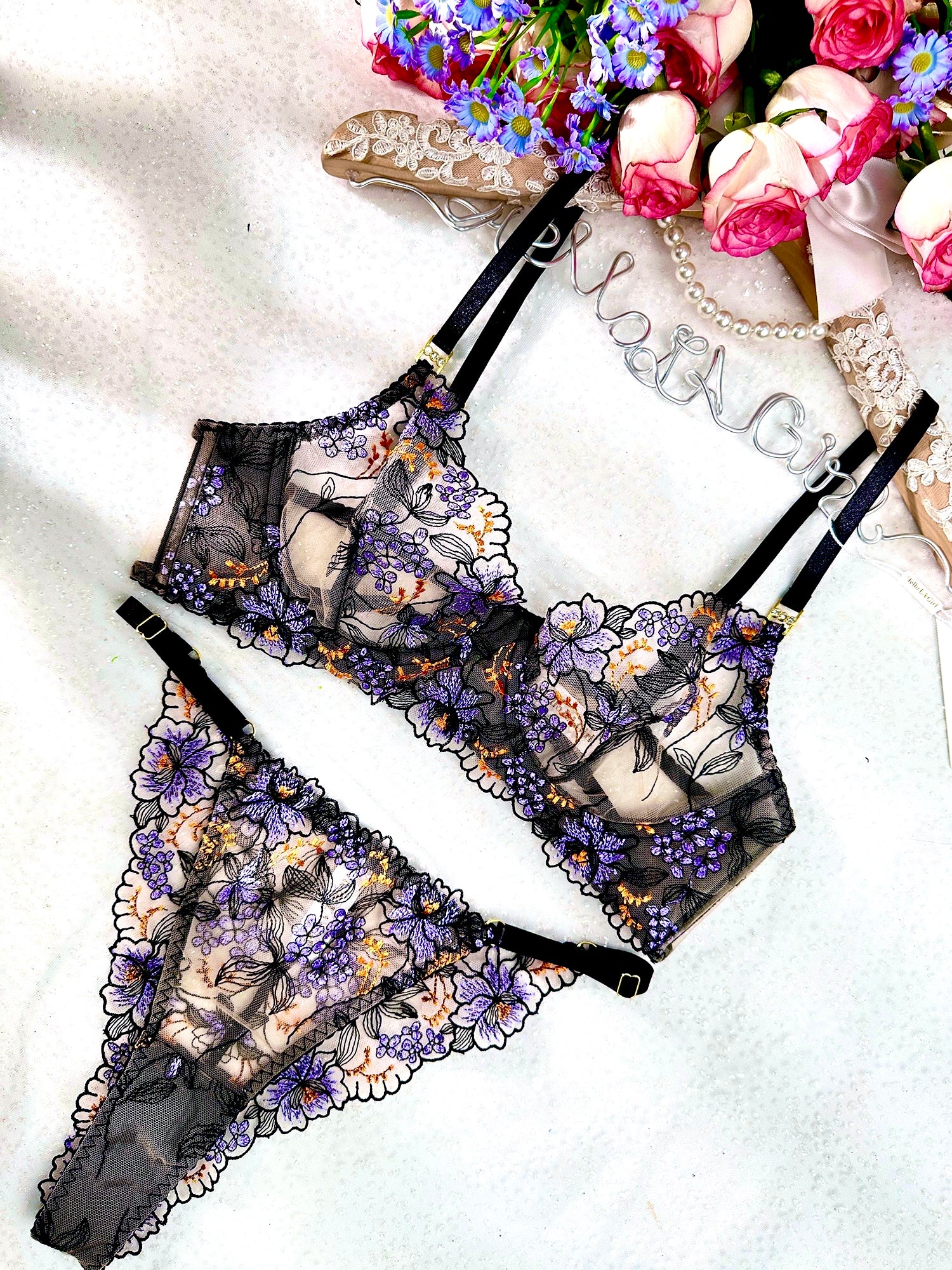 Elegant Noir Black Lace Lingerie Set - Image 18