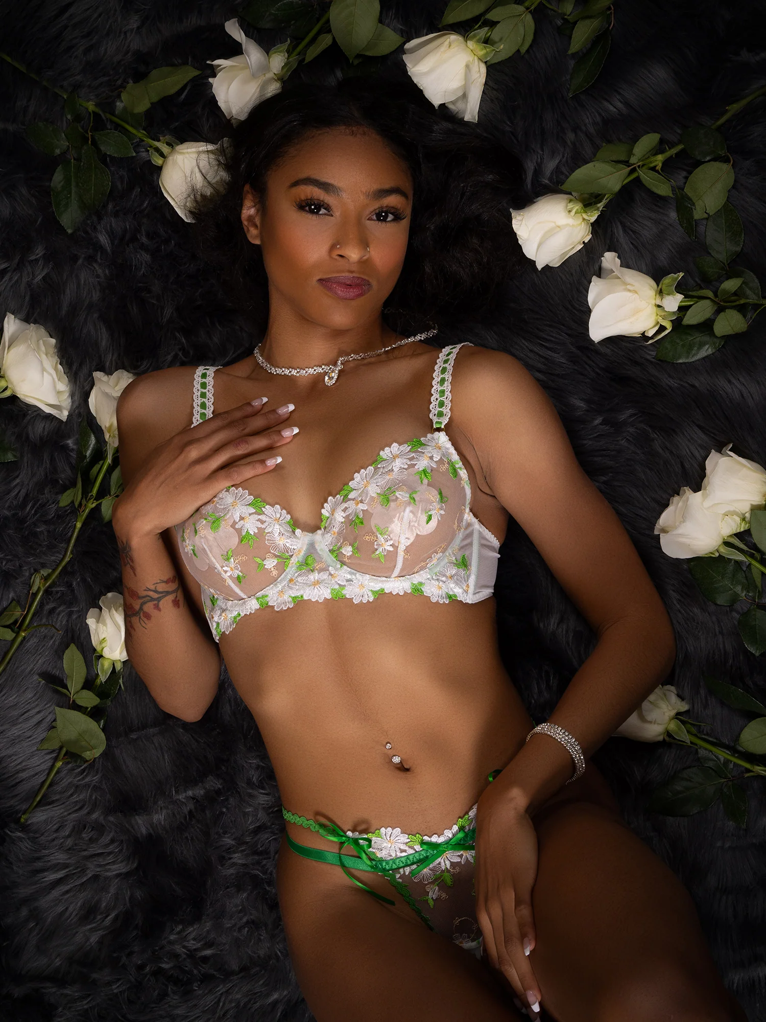 Lovely Daisy  Lace Lingerie Set - Image 16