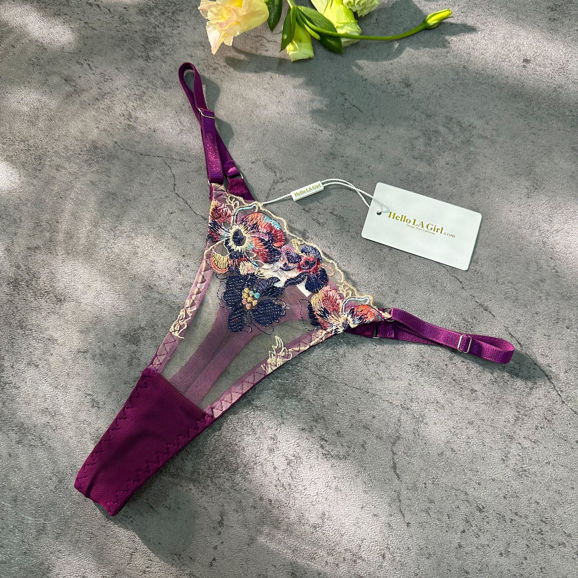 HOT LACE SUMMER