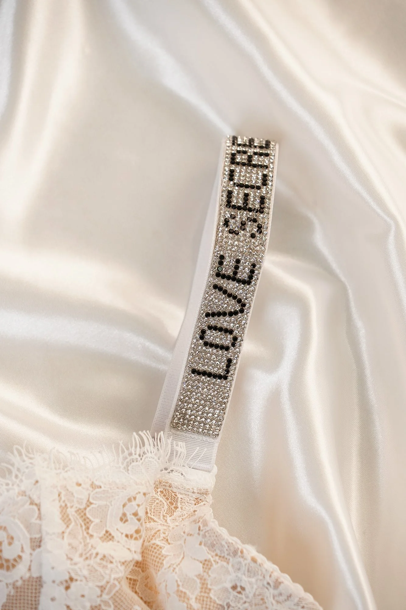 White Love Secret Lace-lined Bra Lingerie - Image 4